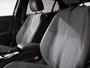 Peugeot 2008 1.2 Hybrid 136 pk Automaat Allure Navigatie Apple Carplay/Android Auto Climate Control Led Parkeer sensoren Cruise Control Stoelverwarming