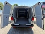 Volkswagen Transporter 2.0 TDI L2H1 150PK!|DSG Automaat|cruise control|airco|achteruitrijcamera|apple carplay|drie zitplaatsen