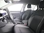 Volkswagen Golf 1.0 eTSI Life Active 110PK DSG | Navigatie | achteruitrijcamera | LED plus | 17" LM velgen |