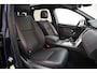Land Rover Discovery Sport P300e R-Dynamic SE AWD [ Panorama Leder Stoelverwarming Navi ]