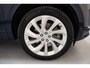 Land Rover Discovery Sport P300e R-Dynamic SE AWD [ Panorama Leder Stoelverwarming Navi ]