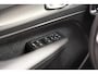 Volvo XC40 70 kWh Recharge Core 3-Fase [ Stuur-&Stoelverwarming Comfortstoelen Apple/Android Camera ]