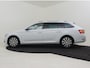 Skoda Superb Combi 1.4 TSI iV Business Edition Plus | Panorama-dak | 360gr Camera | Elektr. Trekhaak | Cruise control adaptief | Keyless | Stoel/stuurverwarming | Dodehoek detectie | Navigatie | Apple carplay Android auto | Matrix lampen | DAB | 17"LMV