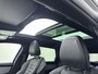 Peugeot e-5008 GT Exclusive 73 kWh | DEMO | Lederen bekleding | Panoramisch schuifkanteldak | Elektrische achterklep |