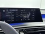 Peugeot e-5008 GT Exclusive 73 kWh | DEMO | Lederen bekleding | Panoramisch schuifkanteldak | Elektrische achterklep |