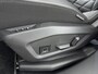 Peugeot e-5008 GT Exclusive 73 kWh | DEMO | Lederen bekleding | Panoramisch schuifkanteldak | Elektrische achterklep |