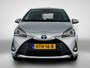 Toyota Yaris 1.5 Hybrid Y20 Limited | Achteruitrijcamera | Metaallak | Lichtmetalen Velgen | Automatisch Dimmende Binnenspiegel |