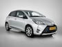 Toyota Yaris 1.5 Hybrid Y20 Limited | Achteruitrijcamera | Metaallak | Lichtmetalen Velgen | Automatisch Dimmende Binnenspiegel |