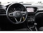 Volkswagen T-Cross 1.0 TSI Life 95PK / 70kW, NL auto 2e eigenaar, trekhaak, 16" LMV, dodehoekdetectie (side assist), navigatie, lendesteunen, adaptieve cruise control (acc), lane assist, airco, elektrisch verstel- en verwarmbare buitenspiegels, multifunctioneel lederen stuurwiel, DAB+, variabele laadvloer etc.