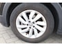 Volkswagen T-Cross 1.0 TSI Life 95PK / 70kW, NL auto 2e eigenaar, trekhaak, 16" LMV, dodehoekdetectie (side assist), navigatie, lendesteunen, adaptieve cruise control (acc), lane assist, airco, elektrisch verstel- en verwarmbare buitenspiegels, multifunctioneel lederen stuurwiel, DAB+, variabele laadvloer etc.