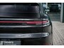 Porsche Cayenne 3.0 E-Hybrid | SportDesign Pakket | Black Edition | Adaptieve Luchtvering PASM | 22-inch RS Spyder  | Sport Chrono Pakket | Panoramadak | Bijrijdersdisplay | Bose Surround Sound System | Adaptive Cruise Controle | Soft-Close portieren | 360° Surround View | 21 inch RS Spyder Design velgen |