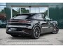 Porsche Cayenne 3.0 E-Hybrid | SportDesign Pakket | Black Edition | Adaptieve Luchtvering PASM | 22-inch RS Spyder  | Sport Chrono Pakket | Panoramadak | Bijrijdersdisplay | Bose Surround Sound System | Adaptive Cruise Controle | Soft-Close portieren | 360° Surround View | 21 inch RS Spyder Design velgen |