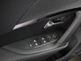 Peugeot 2008 1.2 Hybrid 136 pk Automaat Allure Navigatie Apple Carplay/Android Auto Climate Control Dab Led Parkeer sensoren Cruise Control Stoelverwarming