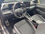 Volkswagen T-Roc 1.5 eTSI 150pk DSG R-Line First Edition | Trekhaak, wegklapbaar | Elektrische achterklep | Black Style