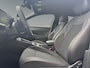 Volkswagen T-Roc 1.5 eTSI 150pk DSG R-Line First Edition | Trekhaak, wegklapbaar | Elektrische achterklep | Black Style