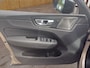 Volvo XC60 2.0 T6 Plug-in hybrid AWD Plus Dark | BLIS | Stoel + Stuur verwarming| Harman kardon | Trekhaak | Keyless entry / start | Camera |