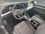 Volkswagen Golf 1.5 eHybrid 204pk DSG Life Edition | Keyless | Stoel- en stuurverwarming | Getint glas