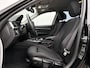BMW 3-Serie Touring 330i xDrive High Executive 8AT AUTOMAAT / 252PK / AWD / Navigatie / Parkeersensoren Voor & Achter / Elektrische achterklep / Stoelverwarming voor / LMV / Historie aanwezig / 1ste Eigenaar 5 jaar in NL / 1800KG Trekgewicht / BMW Led lampen /