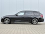 BMW 3-Serie Touring 330i xDrive High Executive 8AT AUTOMAAT / 252PK / AWD / Navigatie / Parkeersensoren Voor & Achter / Elektrische achterklep / Stoelverwarming voor / LMV / Historie aanwezig / 1ste Eigenaar 5 jaar in NL / 1800KG Trekgewicht / BMW Led lampen /