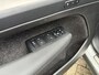 Volvo XC40 2.0 B4 Plus Dark | Trekhaak | Stoelverwarming | Memory | Harman/Kardon |