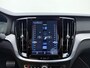 Volvo S60 T6 AWD Twin Engine R-Design | Sportstoelen | Trekhaak | Hemel donker | Camera achter | Stoelverwarming | Memory |