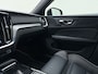 Volvo S60 T6 AWD Twin Engine R-Design | Sportstoelen | Trekhaak | Hemel donker | Camera achter | Stoelverwarming | Memory |