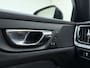 Volvo S60 T6 AWD Twin Engine R-Design | Sportstoelen | Trekhaak | Hemel donker | Camera achter | Stoelverwarming | Memory |