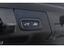 Volvo XC60 2.0 T6 Plug-in hybrid AWD Inscription | Long Range | Adaptieve Cruise Control | Panoramadak | Trekhaak | Lederen Bekleding | Stoel-/Stuuverwarming | Standkachel | Parkeercamera | Getint Glas | Elek. Achterklep