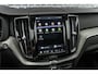Volvo XC60 2.0 T6 Plug-in hybrid AWD Inscription | Long Range | Adaptieve Cruise Control | Panoramadak | Trekhaak | Lederen Bekleding | Stoel-/Stuuverwarming | Standkachel | Parkeercamera | Getint Glas | Elek. Achterklep
