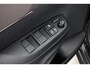 Toyota Yaris Cross 1.5 Hybrid Executive | Trekhaak | Dodehoek detectie | Stoelverwarming | Head-up display | JBL | Apple Carplay / Android Auto | Parkeersensoren voor/achter | 18 inch