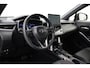 Toyota Corolla Cross Hybrid 200 Style | Trekhaak | Dodehoek detectie | Stoelverwarming | Apple Carplay / Android Auto | Parkeersensoren voor/achter | Adaptive Cruise | Clima | Camera | 18 inch