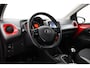 Toyota Aygo 1.0 VVT-i x-joy | Apple Carplay / Android Auto | Clima | Camera | 15 inch | Bluetooth | Privacy glas | DAB