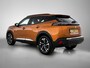 Peugeot e-2008 SUV EV Allure Pack 50 kWh 136pk | Lage kilometerstand! | Navigatie via Apple CarPlay / Android Auto | Achteruitrijcamera | 3D Cockpit | Climate Control | Cruise Control | Parkeersensoren | Keyless start | Bluetooth | DAB+ radio | Elektrisch inklapbare spiegels | Donker getint glas | 17" lichtmetalen velgen |