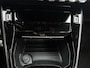 Peugeot e-2008 SUV EV Allure Avantage 54 kWh 156pk | 406km WLTP Actieradius | Navigatie | Rondomzichtcamera | Climate Control | Adaptieve Cruise Control | Parkeersensoren v+a | Dodehoeksensor | Keyless | Draadloze Apple Carplay / Android Auto + telefoonlader | Digitaal instrumentenpaneel | Armsteun | Elektrisch inklapbare spiegels | DAB+ radio | Led koplampen | Donker getint glas | 17" lichtmetalen velgen |