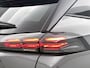 Peugeot e-2008 SUV EV Allure Avantage 54 kWh 156pk | 406km WLTP Actieradius | Navigatie | Rondomzichtcamera | Climate Control | Adaptieve Cruise Control | Parkeersensoren v+a | Dodehoeksensor | Keyless | Draadloze Apple Carplay / Android Auto + telefoonlader | Digitaal instrumentenpaneel | Armsteun | Elektrisch inklapbare spiegels | DAB+ radio | Led koplampen | Donker getint glas | 17" lichtmetalen velgen |