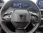 Peugeot e-2008 SUV EV Allure Avantage 54 kWh 156pk | 406km WLTP Actieradius | Navigatie | Rondomzichtcamera | Climate Control | Adaptieve Cruise Control | Parkeersensoren v+a | Dodehoeksensor | Keyless | Draadloze Apple Carplay / Android Auto + telefoonlader | Digitaal instrumentenpaneel | Armsteun | Elektrisch inklapbare spiegels | DAB+ radio | Led koplampen | Donker getint glas | 17" lichtmetalen velgen |