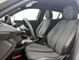 Peugeot e-2008 SUV EV Allure Avantage 54 kWh 156pk | Accu 97% | 406km WLTP Actieradius | Navigatie | Rondomzichtcamera | Climate Control | Adaptieve Cruise Control | Parkeersensoren v+a | Dodehoeksensor | Keyless | Draadloze Apple Carplay / Android Auto + telefoonlader | Digitaal instrumentenpaneel | Armsteun | Elektrisch inklapbare spiegels | DAB+ radio | Led koplampen | Donker getint glas | 17" lichtmetalen velgen |