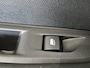 Peugeot 208 1.2 Hybrid 145 e-DCS6 GT | Automaat | Camera Voor en Achter | Navigatie | Keyless Entry en Start | Draadloze Telefoonlader | Gave Kleur!!