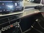 Peugeot 208 1.2 Hybrid 145 e-DCS6 GT | Automaat | Camera Voor en Achter | Navigatie | Keyless Entry en Start | Draadloze Telefoonlader | Gave Kleur!!