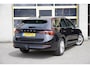 Skoda Octavia Combi 1.5 TSI 150PK! First Edition BJ2020 Lmv 17" | Led V+A | Pdc | Keyless entry | Elek. trekhaak | Elek. achterklep | App-Connect | Navi | Virtual cockpit | Dashboard verlichting | Climate control | Cruise control | Verwarmde voorstoelen | Nw-model!