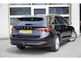 Skoda Octavia Combi 1.5 TSI 150PK! First Edition BJ2020 Lmv 17" | Led V+A | Pdc | Keyless entry | Elek. trekhaak | Elek. achterklep | App-Connect | Navi | Virtual cockpit | Dashboard verlichting | Climate control | Cruise control | Verwarmde voorstoelen | Nw-model!