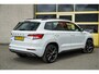 Skoda Karoq 1.5 TSI ACT 150PK! Automaat Sportline Business BJ2020 Lmv 19" | Led V+A | Pdc | Keyless | Panoramadak | Elek. achterklep | Verwarmde voorruit | Achteruitrijcamera | App-Connect | Navi | Virtual cockpit | Dashboard verlichting | Verwarmde voorstoelen