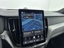 Volvo XC60 T6 Plus Dark | Lounge pakket | Panoramadak | Extra getint glas | Stoelmassage | Bowers en Wilkins | 21 inch LM |