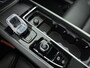 Volvo XC60 T6 Plus Dark | Lounge pakket | Panoramadak | Extra getint glas | Stoelmassage | Bowers en Wilkins | 21 inch LM |