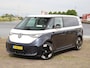 Volkswagen ID. Buzz Pro 8 Intro 77kWh 204pk RWD | Navigatie | Adaptive Cruise control | ECC | LED | Camera | Dubbel Schuifdeur | Stoel / stuur verwarming | App connect | Elektr uitklapbaar Trekhaak | 230V Omvormer| 21" LM velgen |