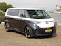 Volkswagen ID. Buzz Pro 8 Intro 77kWh 204pk RWD | Navigatie | Adaptive Cruise control | ECC | LED | Camera | Dubbel Schuifdeur | Stoel / stuur verwarming | App connect | Elektr uitklapbaar Trekhaak | 230V Omvormer| 21" LM velgen |