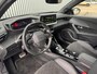 Peugeot 2008 1.2 155PK GT Automaat | Afneembare Trekhaak | Focal Premium Audio | Panoramadak | Alcantara Interieur | Adaptive Cruise Control | Navigatie | Apple Carplay | | Extra getint glas | Keyless entry | Keyless start