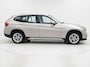 BMW X1 sDrive18i Executive | Clima | Multimedia/Navi | Pano | Leder | Stoelverwarming | PDC | Trekhaak |