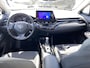 Toyota C-HR / C-HR+ 2.0 Hybrid Dynamic Trekhaak, Dodehoekdetectie, Smart Key, Parkeersensoren, Privacy glass, All-season banden, LMV, NL-auto