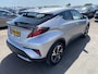 Toyota C-HR / C-HR+ 2.0 Hybrid Dynamic Trekhaak, Dodehoekdetectie, Smart Key, Parkeersensoren, Privacy glass, All-season banden, LMV, NL-auto